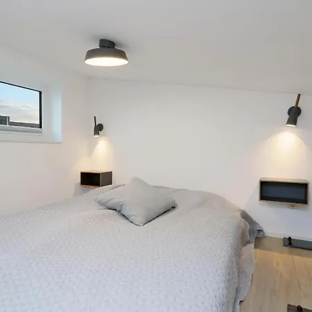 Stunning In Lembruch-dmmer With 2 Bedrooms, Sauna&wifi *