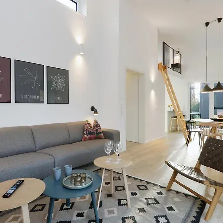 Stunning In Lembruch-dmmer With 2 Bedrooms, Sauna&wifi